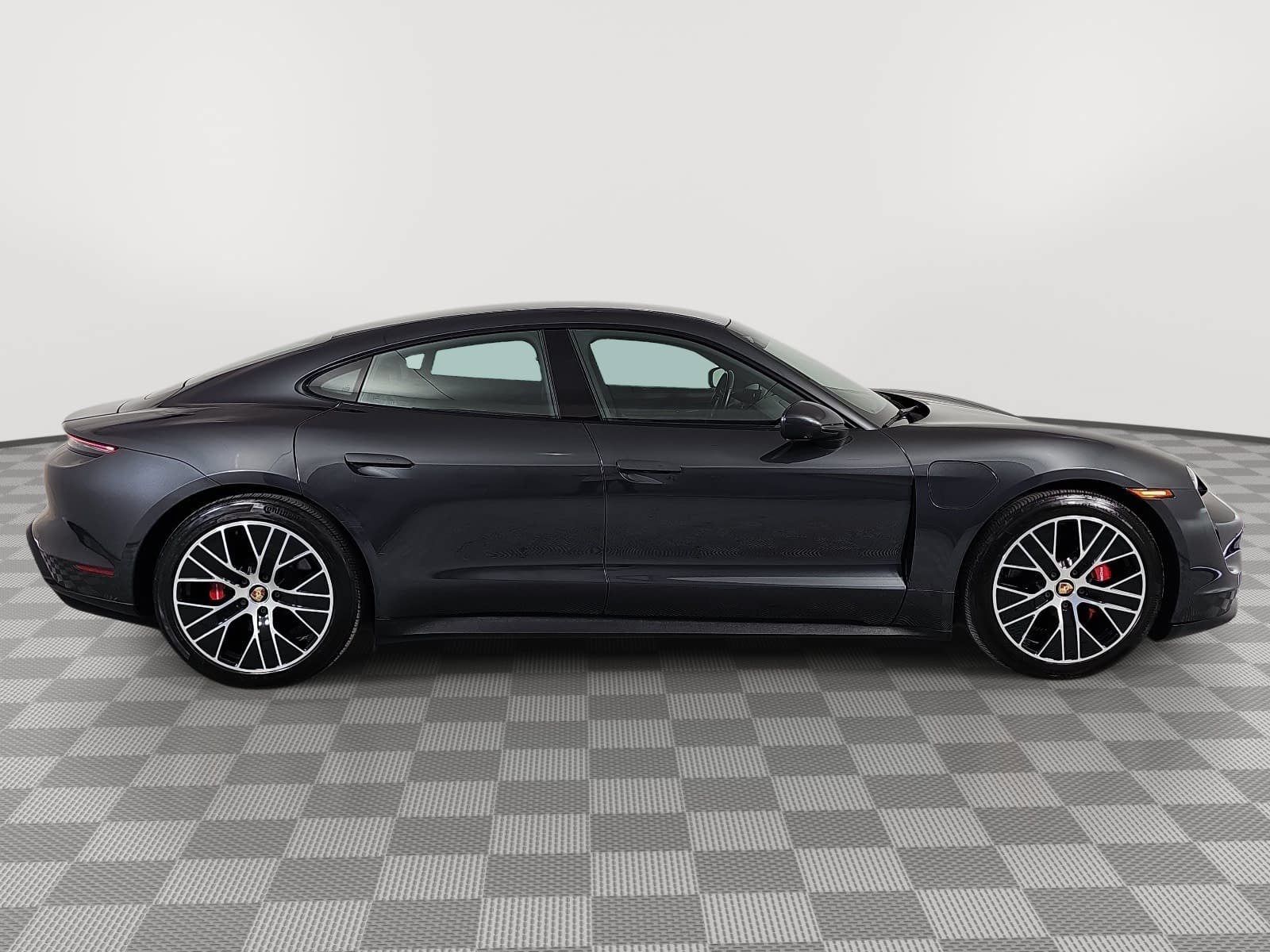 Used 2021 Gray Porsche 4S image 9