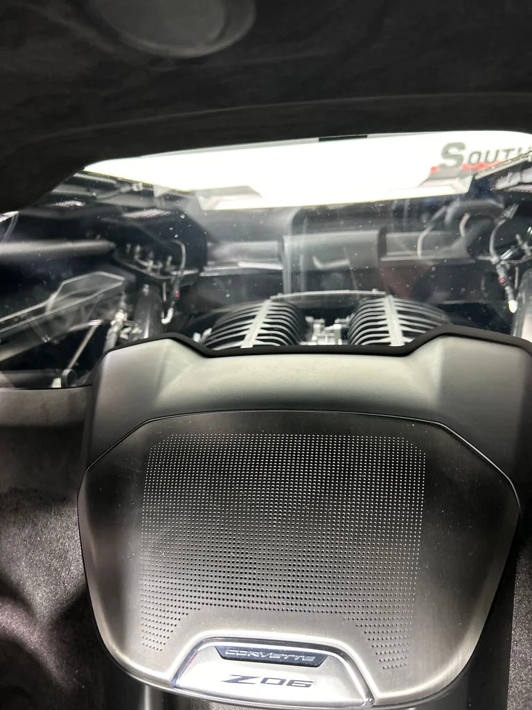 Used 2025 White Chevrolet Z06 image 17