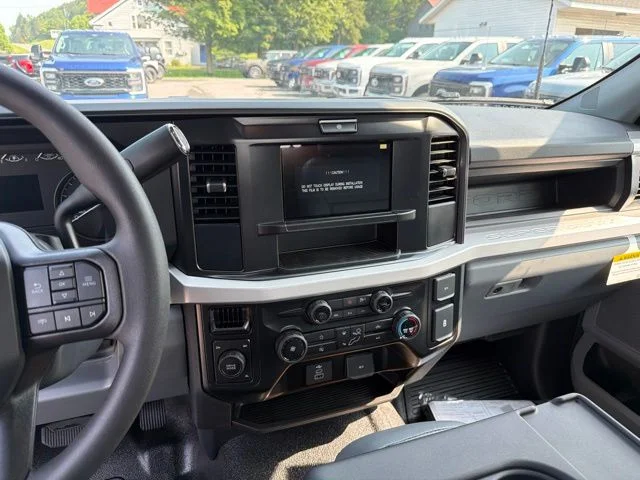 New 2026 Oxford White Ford F-550® XL image 21
