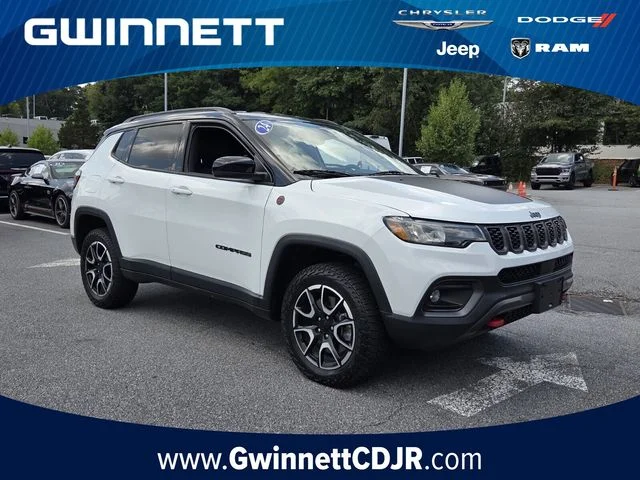 Used 2024 White Jeep Trailhawk image 1