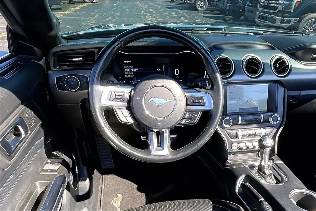 Used 2020 Shadow Black Ford GT Premium image 4
