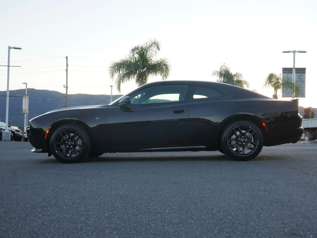 New 2026 Diamond Black Crystal Pearlcoat Dodge Scat Pack image 7