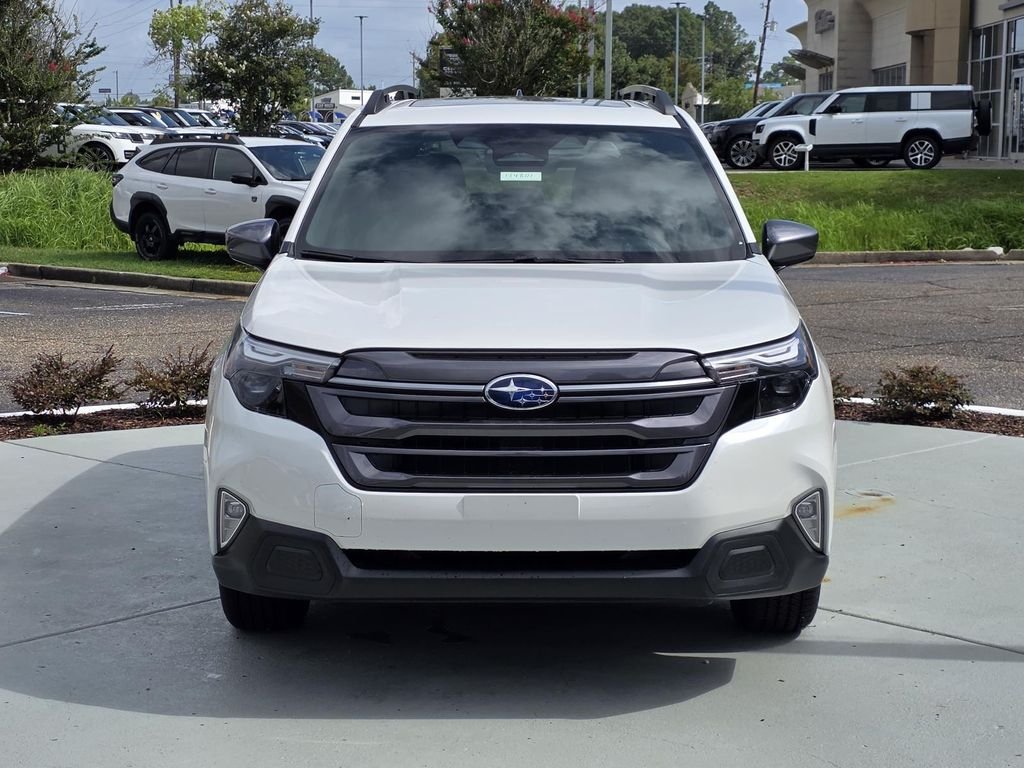 New 2026 CRYSTAL WHITE PEARL Subaru Premium image 2