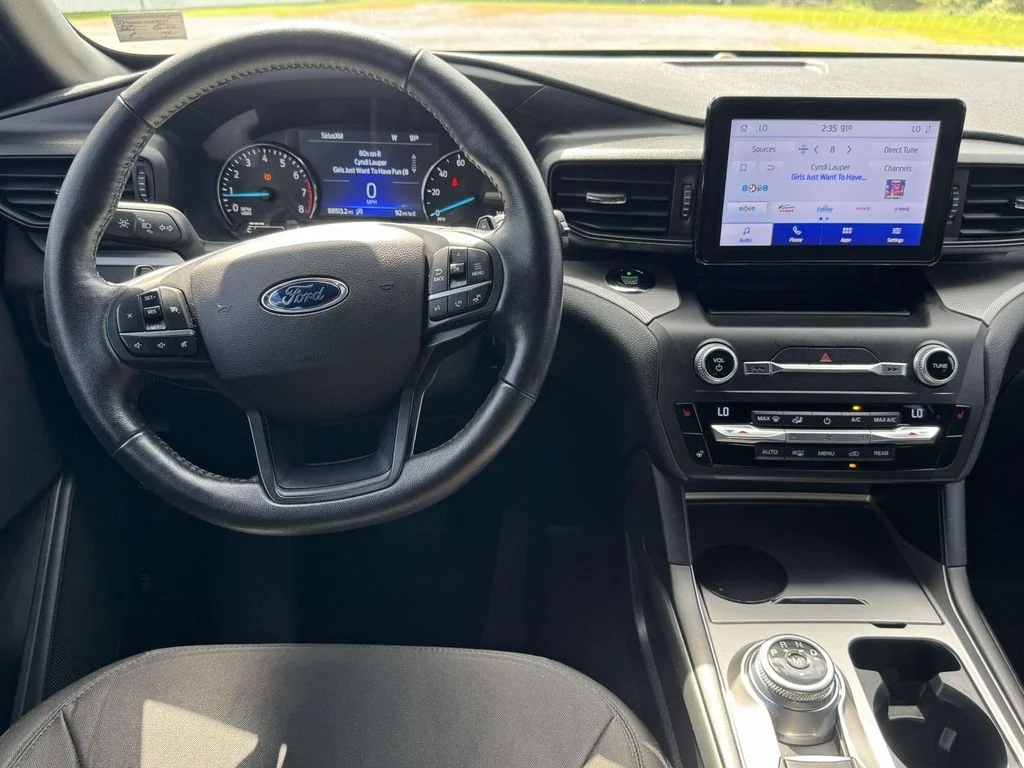 Used 2020 Black Ford XLT image 16