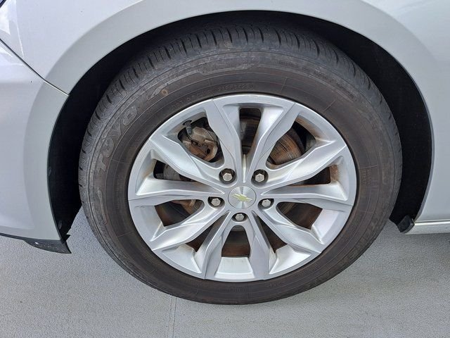 Used 2020 Silver Chevrolet LT image 26