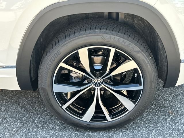 New 2026 White Volkswagen 2.0T SEL Premium R-Line image 20