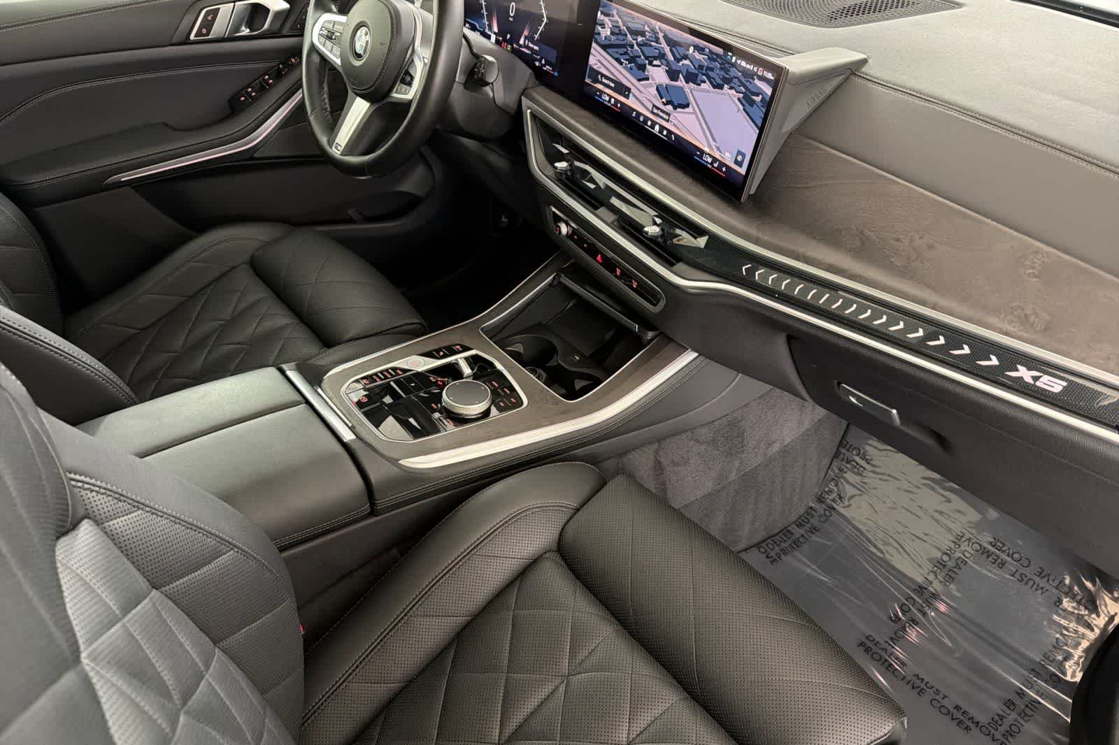 Used 2025 Gray BMW xDrive40i image 16