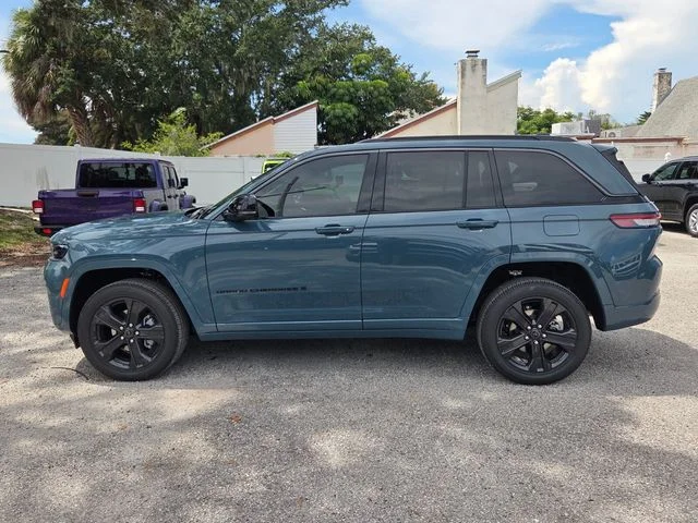 New 2027 Steel Blue Paint Jeep Limited Reserve image 5