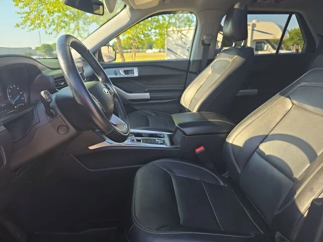 Used 2022 Gray Ford Limited image 17
