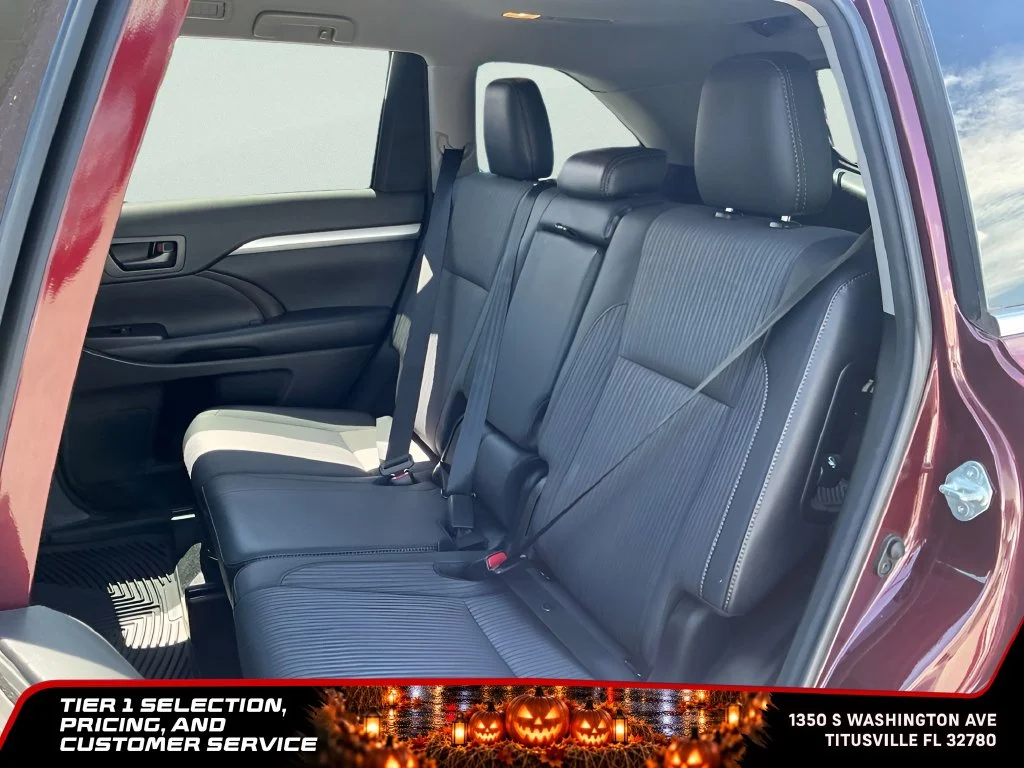 Used 2018 Red Toyota LE Plus image 19