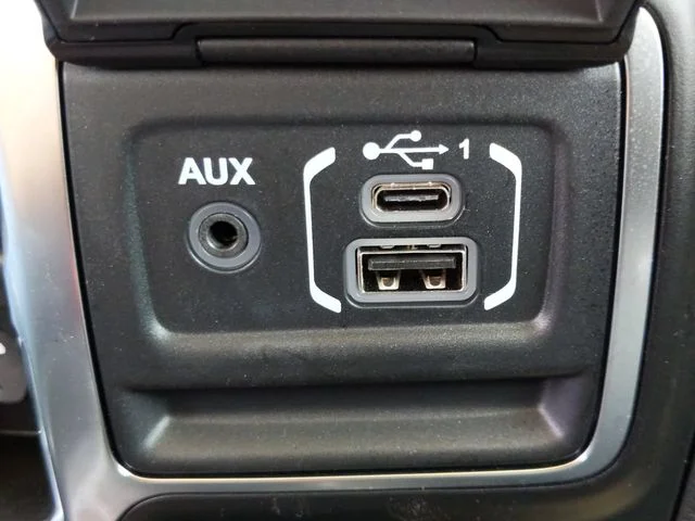 Used 2023  Jeep Willys image 20