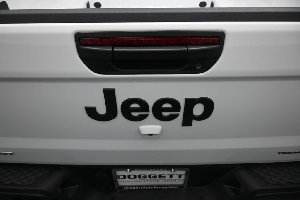 New 2026 Bright White Clearcoat Jeep Texas Trail image 12
