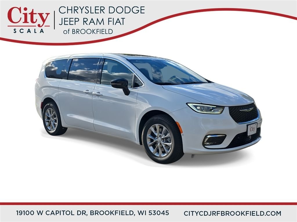 2026 Chrysler Pacifica Select AWD's photo