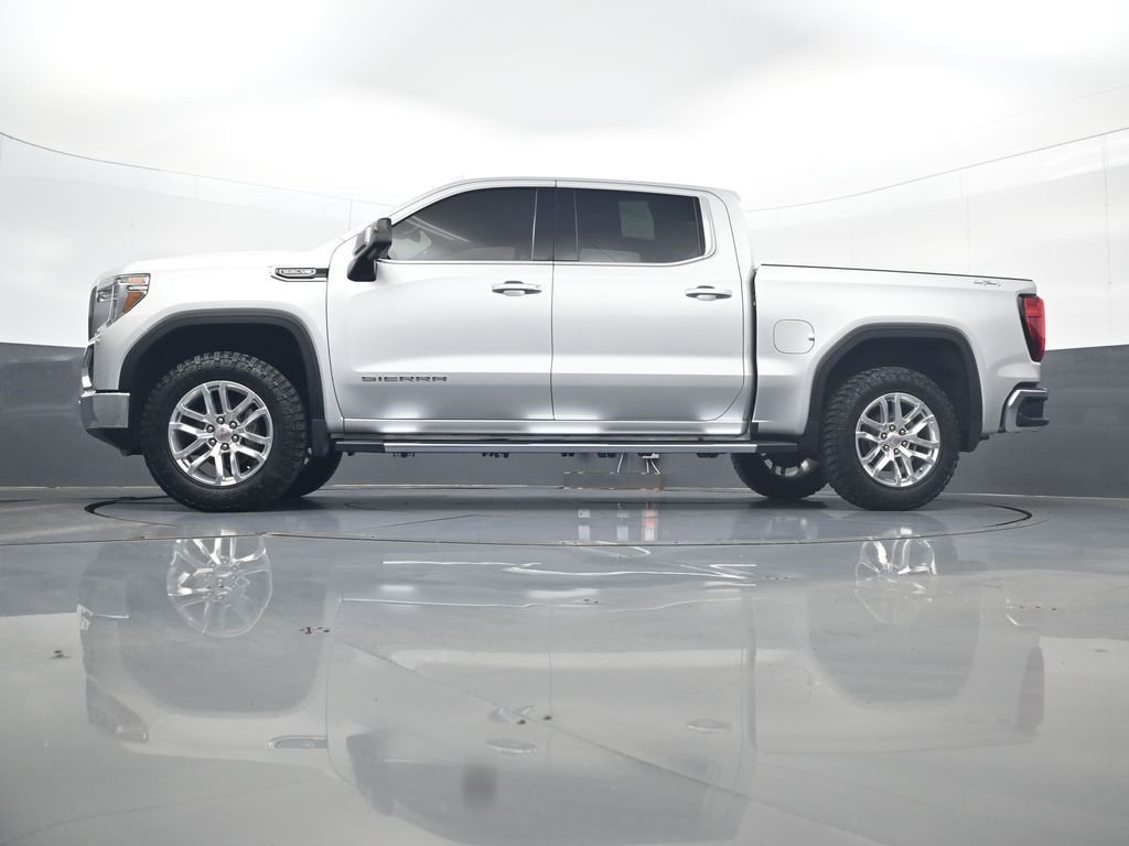 Used 2019 Silver GMC SLT image 29