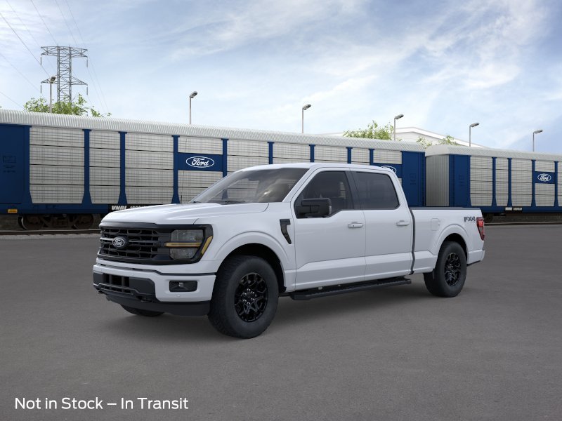 New 2026 Oxford White Ford XLT image 2