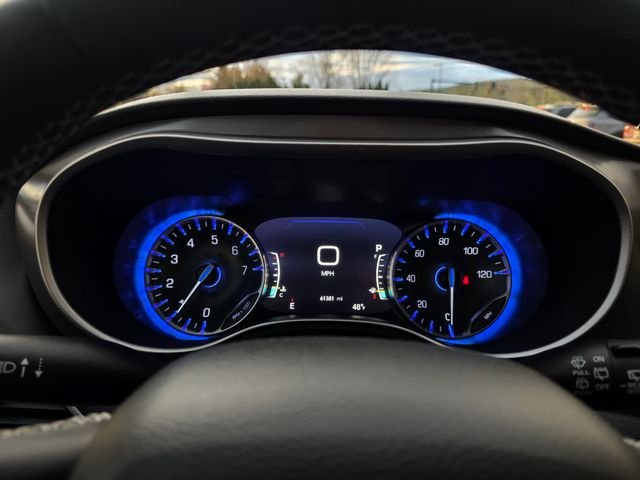 Used 2023 Bright White Clearcoat Chrysler Touring L image 29