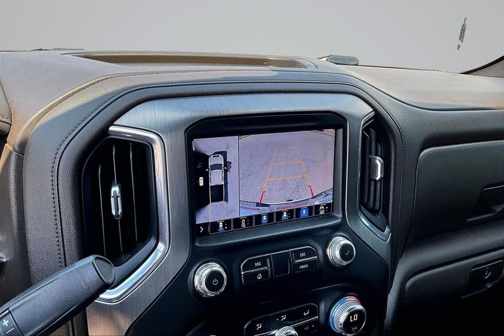 Used 2020 White GMC Denali image 21