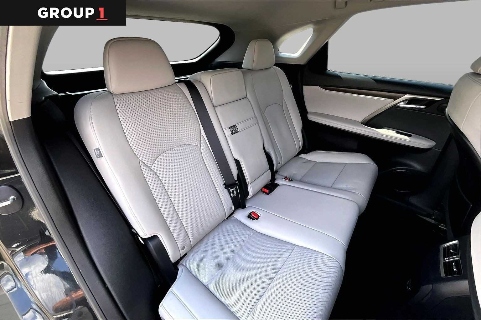 Certified Used 2022 CAVIAR Lexus  image 17