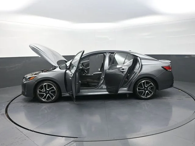 Used 2025 Gray Nissan SR image 42