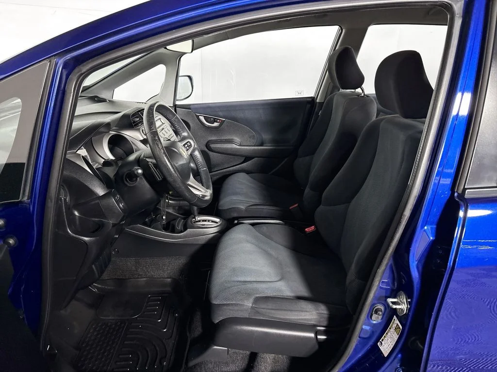 Used 2009 Blue Honda Sport image 11