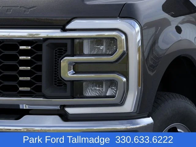 New 2026 Agate Black Metallic Ford Lariat image 18