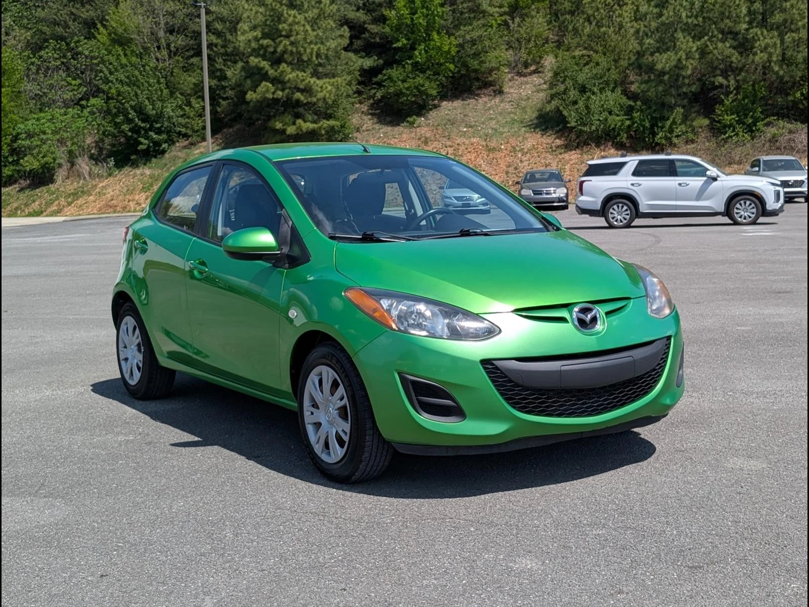 2013 Mazda Mazda2 Sport 5-Door Auto's photo