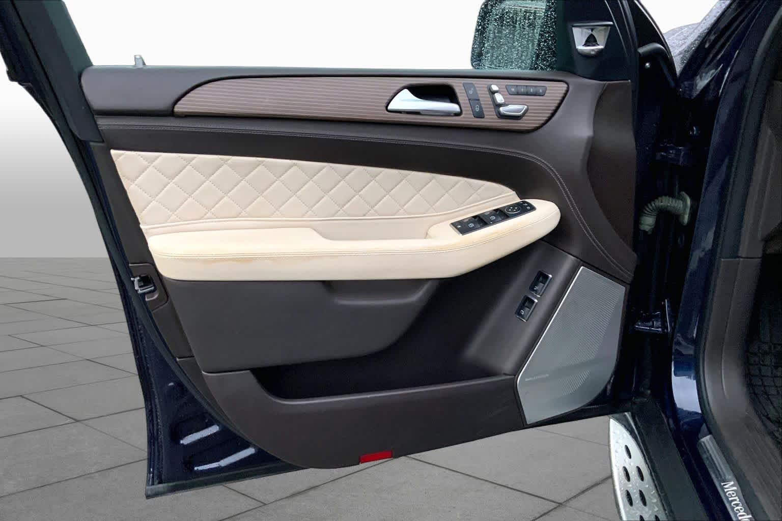 Used 2019 Lunar Blue Metallic Mercedes-Benz GLS 450 image 21