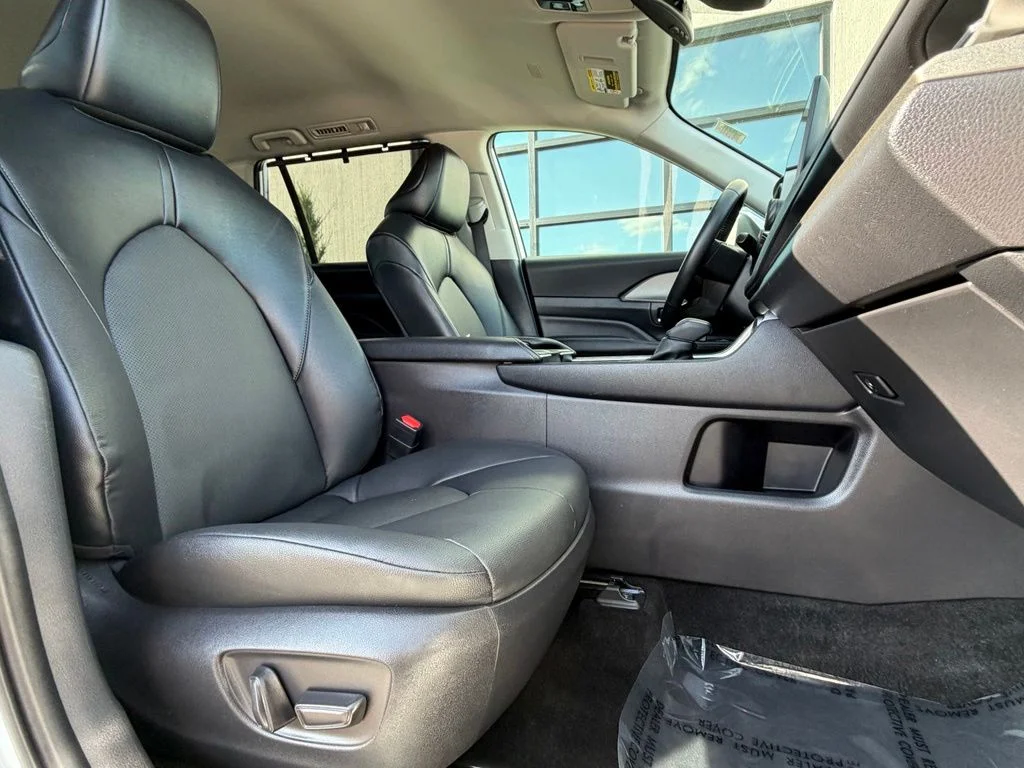 Used 2025 Beige Toyota XLE image 20