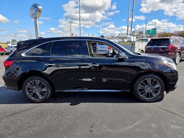 Used 2019 Black Acura 3.5L Technology Package image 9