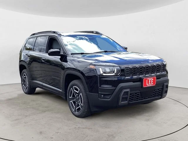 New 2026 Diamond Black Crystal Pearlcoat Jeep LAREDO 4X4 image 8