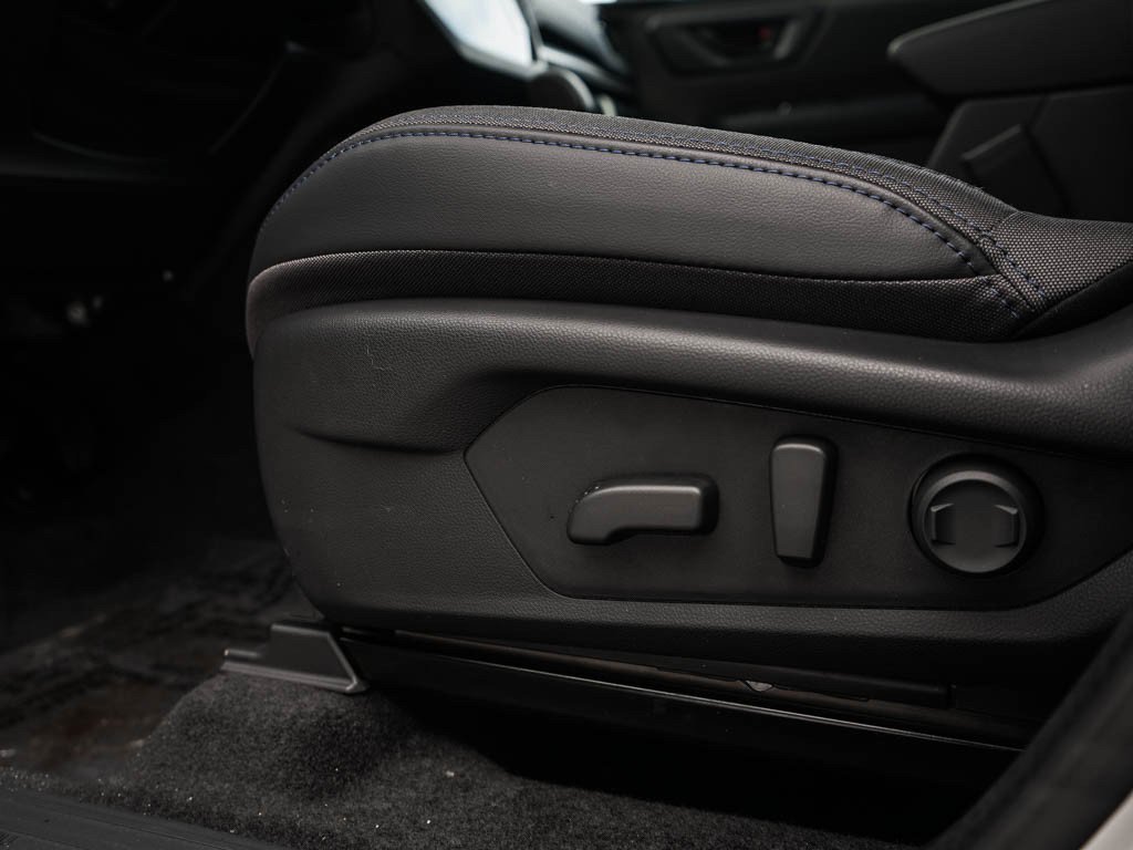New 2026 CRYSTAL BLACK SILICA Subaru Premium image 18