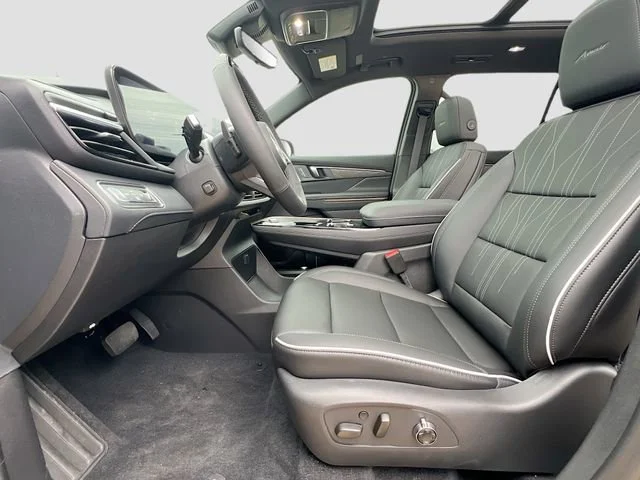 New 2026 Ebony Twilight Metallic Buick Avenir image 15