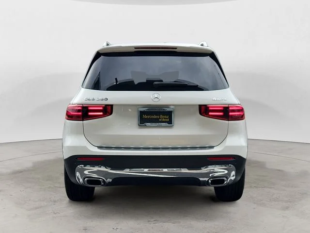 Certified Used 2025 White Mercedes-Benz GLB 250 image 4