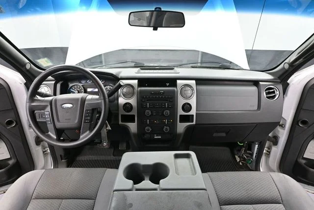 Used 2014 White Ford XLT image 22