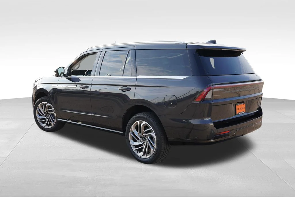 Used 2025 Starlight Gray Premium Colorant Lincoln Reserve image 7