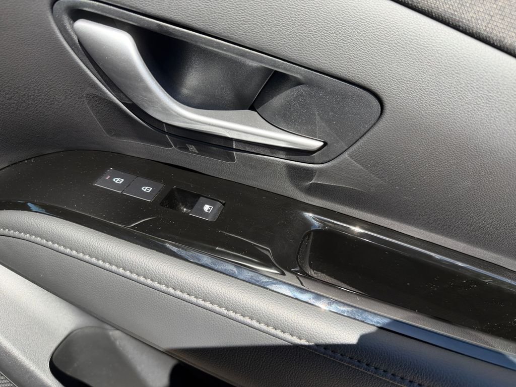 Used 2025 Green Hyundai XRT image 15