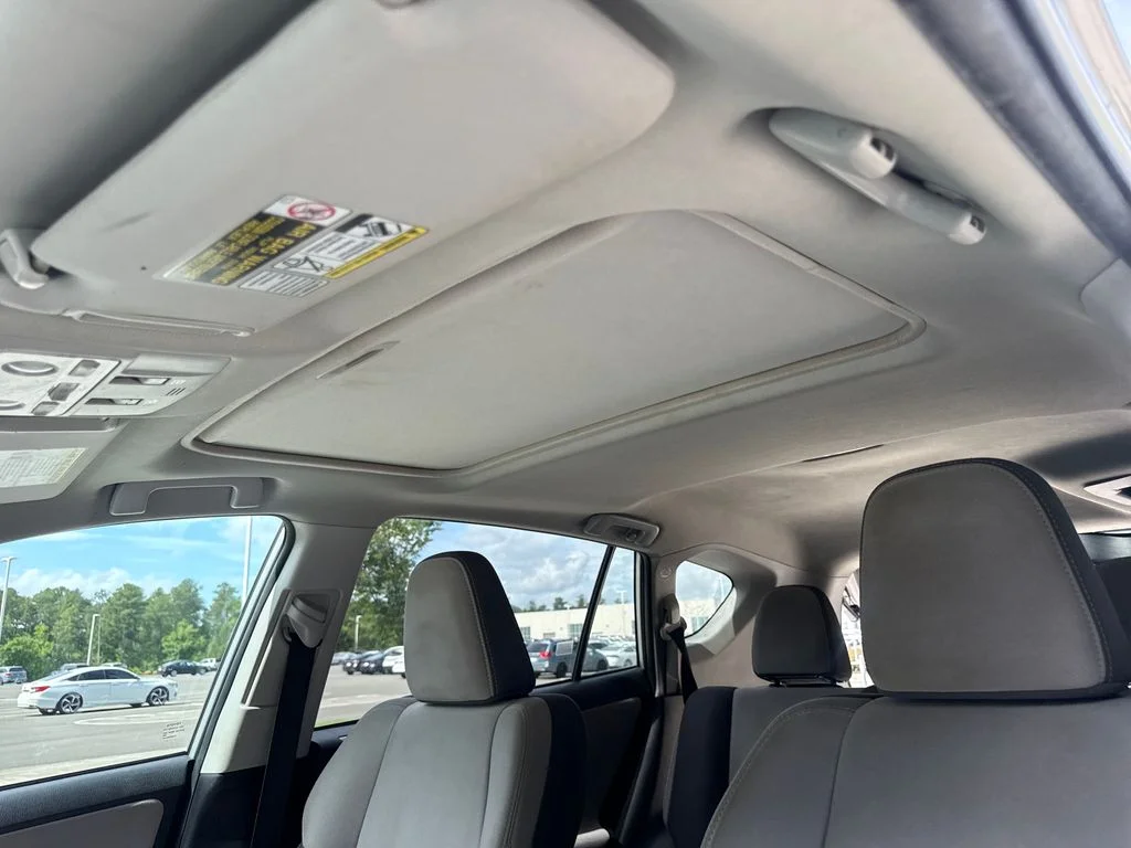 Used 2015 Classic Silver Metallic Toyota XLE image 30
