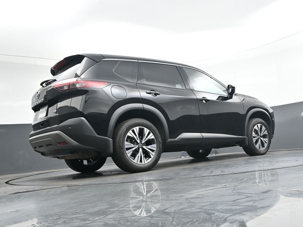 Used 2022 Black Nissan SV image 43