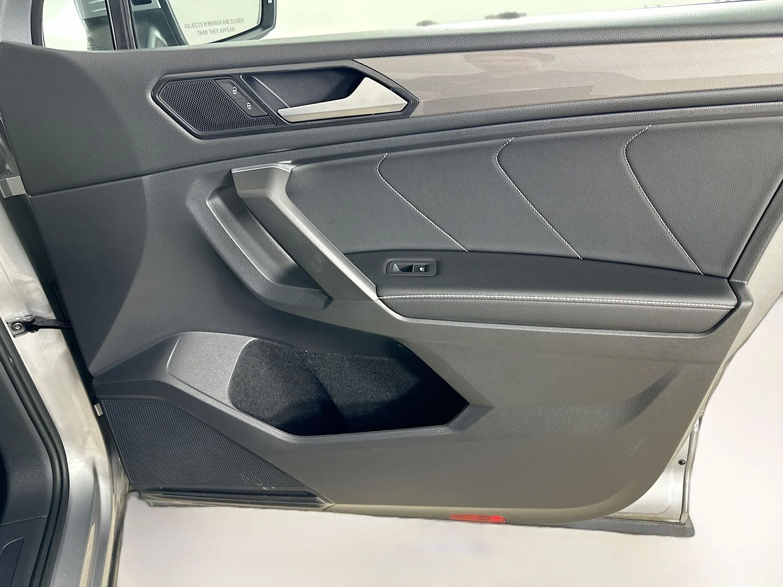 Used 2022 Silver Volkswagen  image 40
