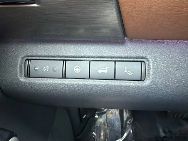 Used 2023 Gray Nissan Platinum image 28