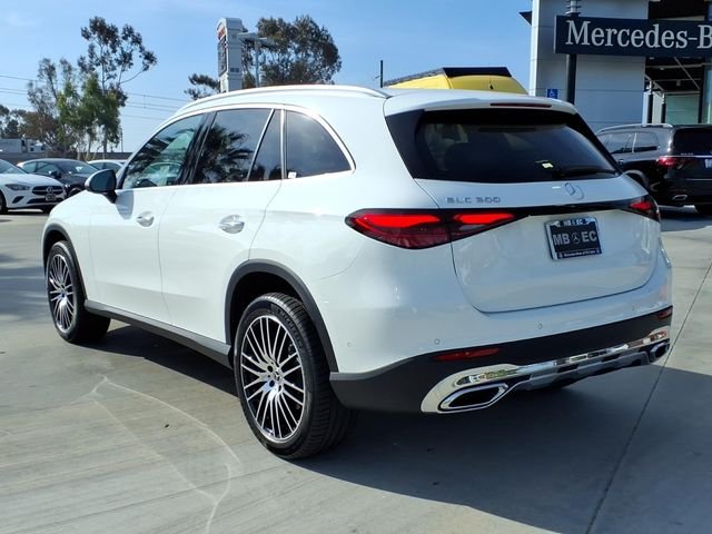New 2026 White Mercedes-Benz GLC 300 image 21