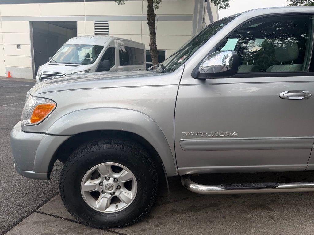 Used 2006  Toyota  image 8