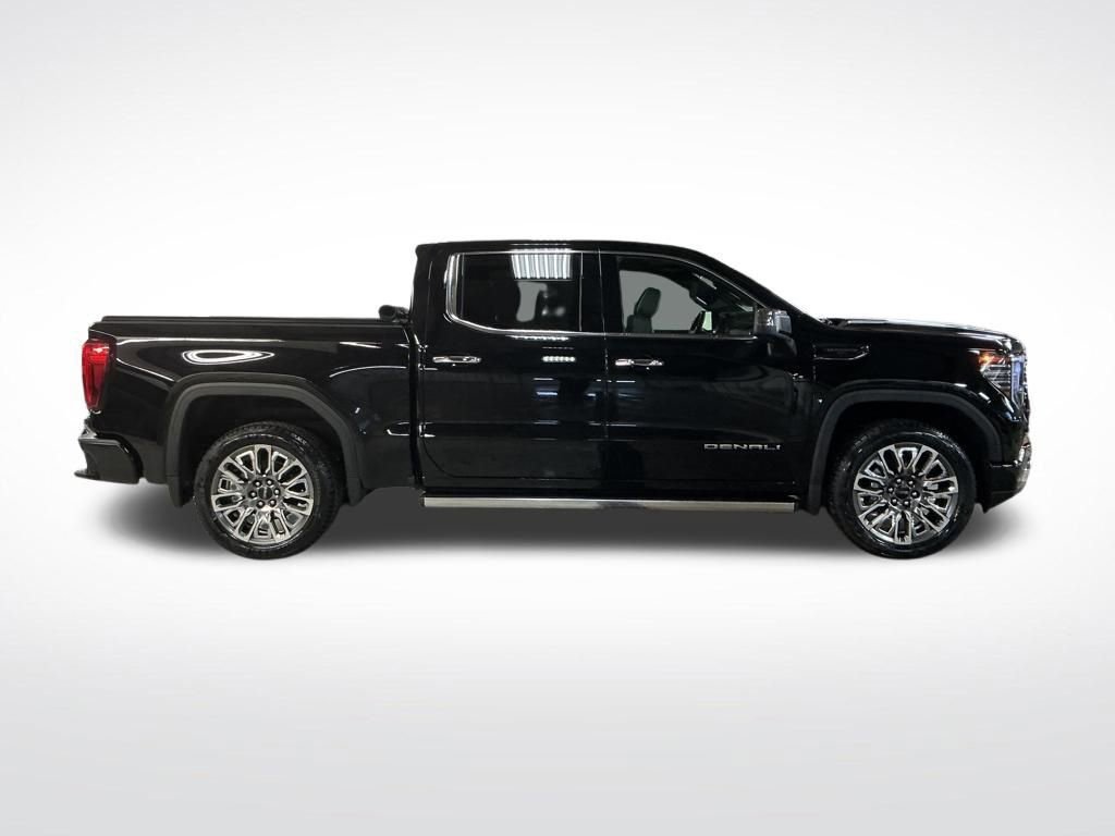 Used 2025 Onyx Black GMC Denali Ultimate image 7