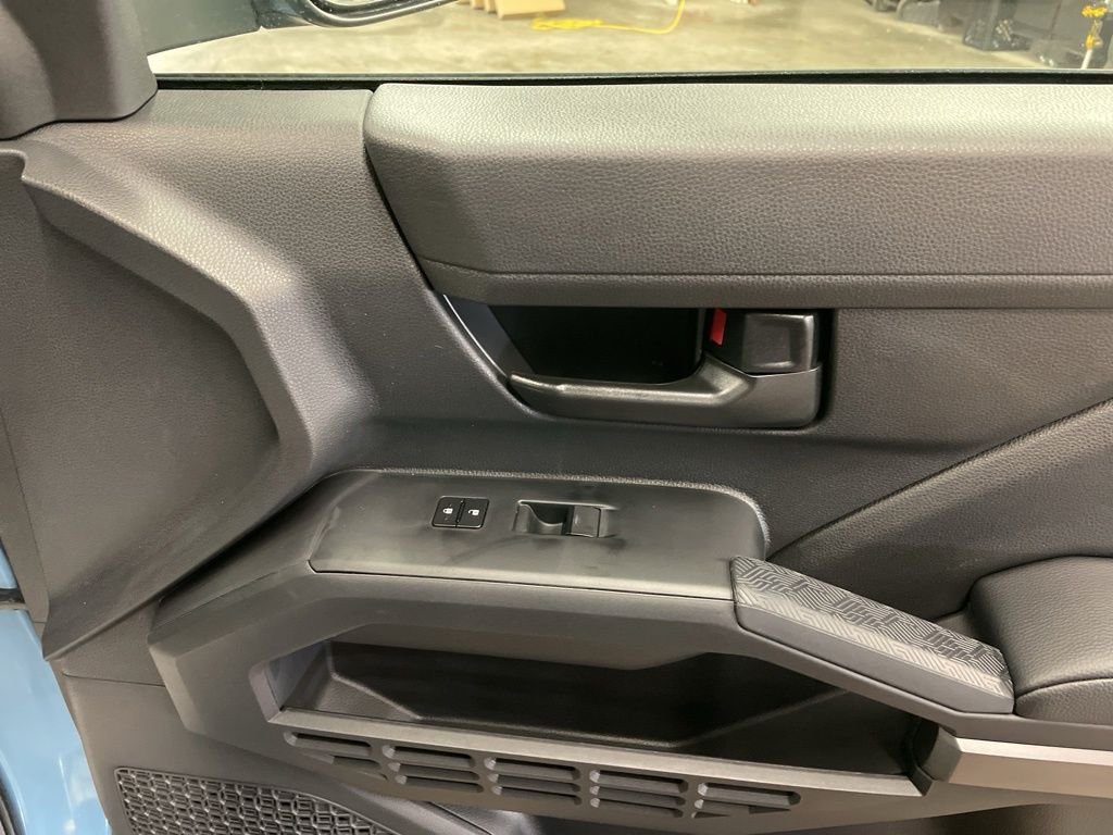 2026 Toyota Tacoma SR5 - Photo 33