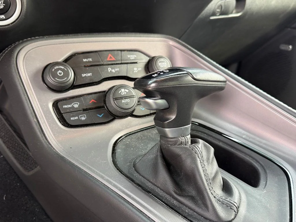 Used 2023 Orange Dodge SXT image 21