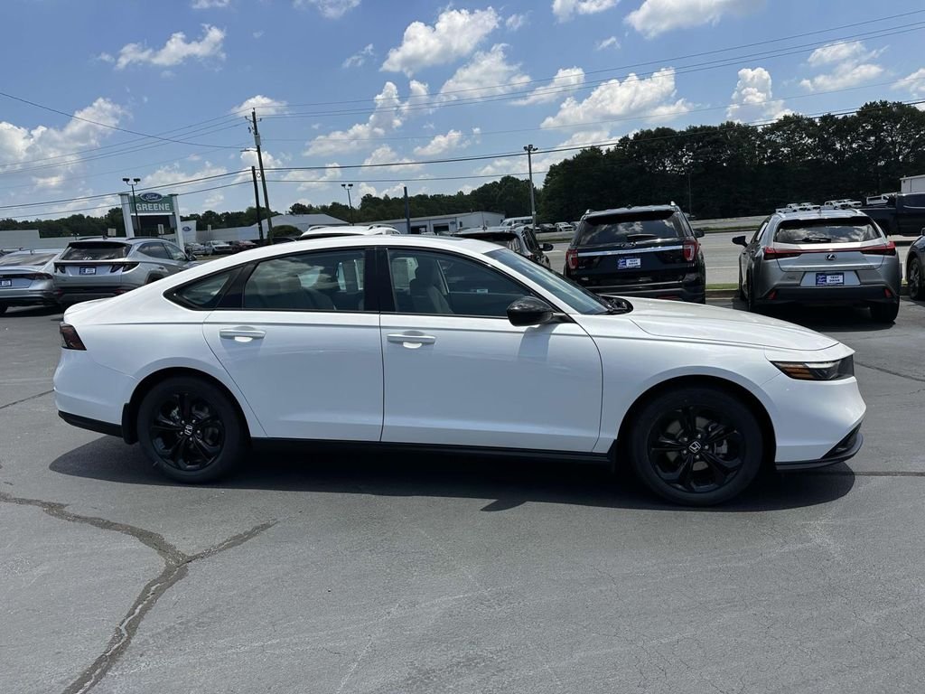 2025 Honda Accord SE - Photo 27