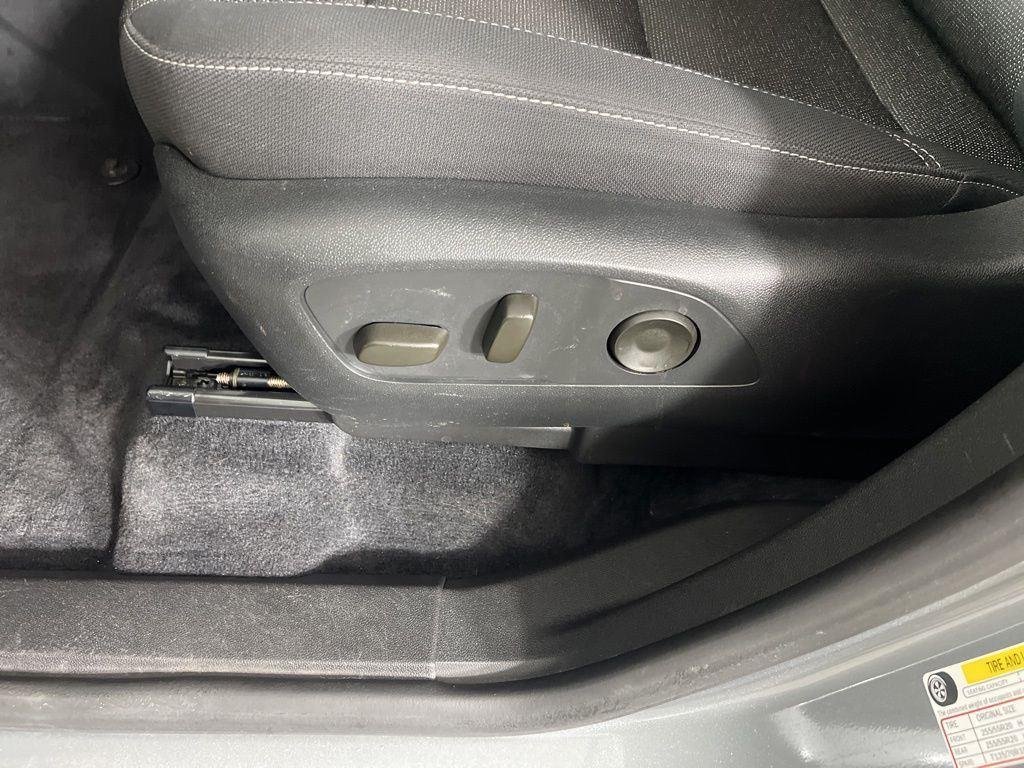 Used 2024 Sterling Gray Metallic Chevrolet LT image 17