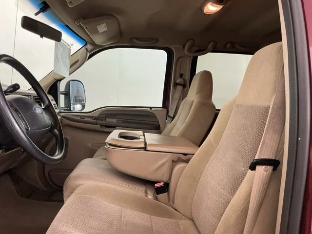 Used 2004 Red Clearcoat Ford XLT image 12
