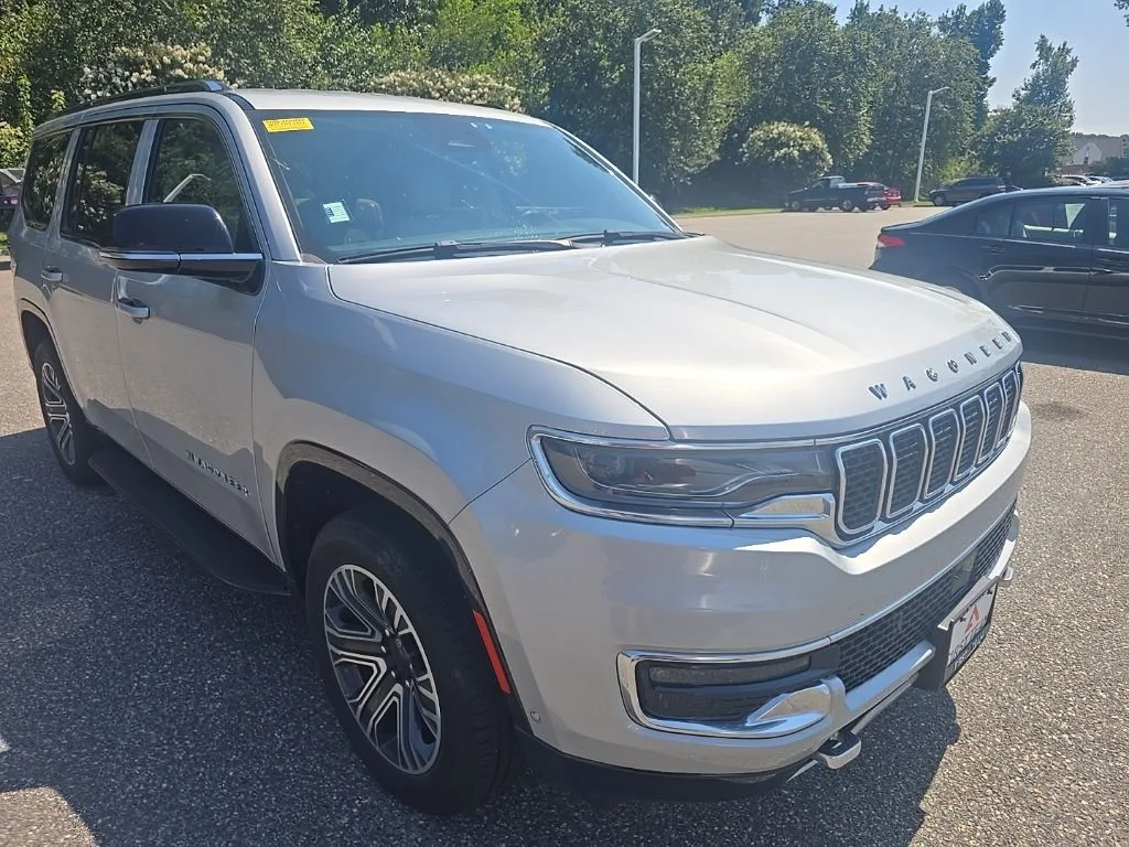 Used 2023 Silver Jeep Series II image 3