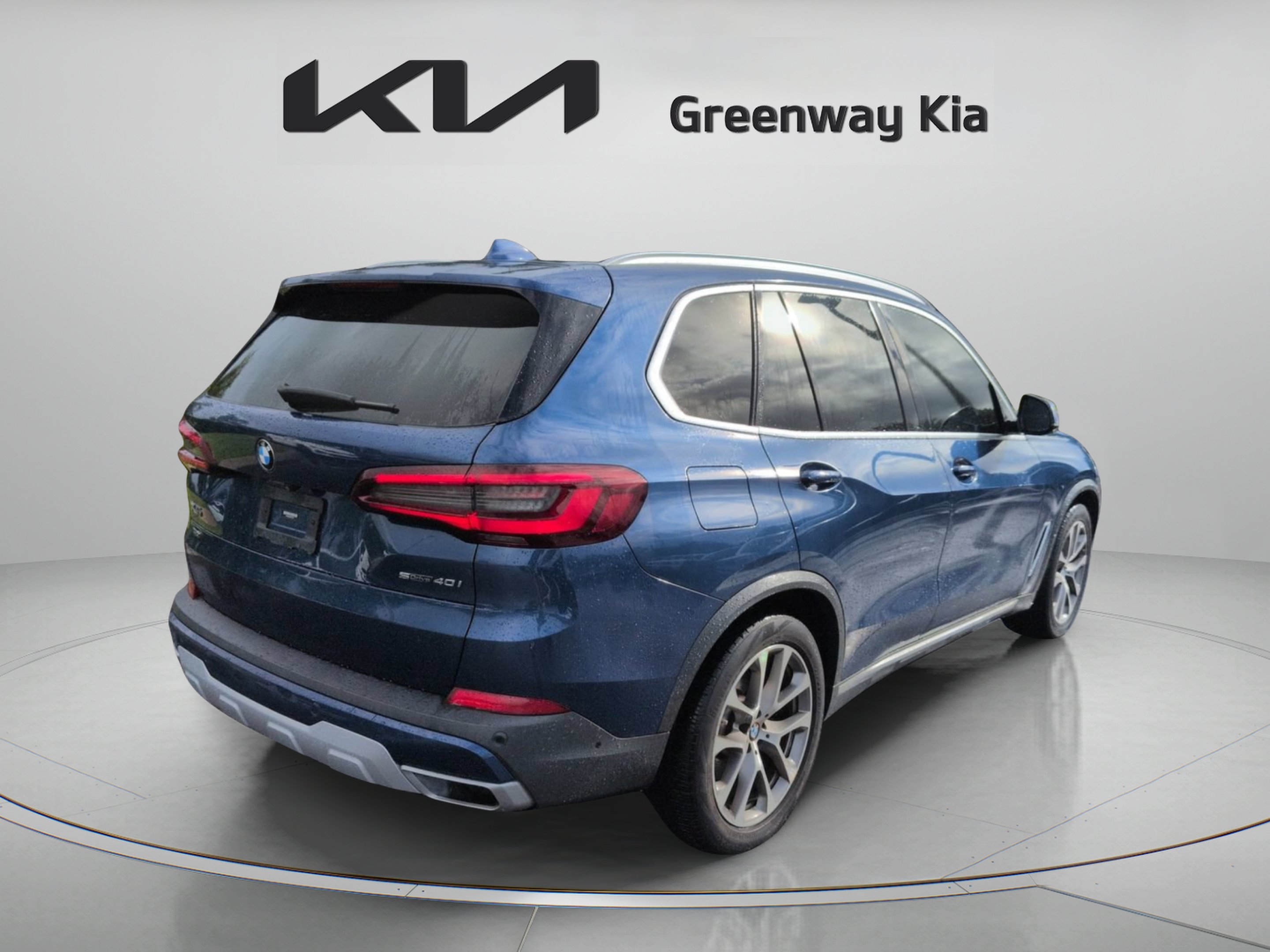 Used 2021 Phytonic Blue Metallic BMW sDrive40i image 8